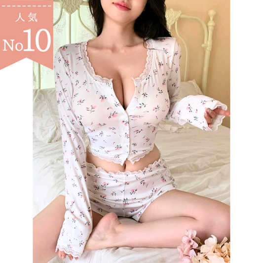 ホワイトS 当日発送可【彼に“可愛い”って言われる部屋着】レース付き小花柄ルームウェアセット 長袖トップス×ショートパンツ