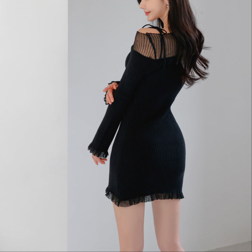 【男ウケ服】春秋冬デート服:デコルテシースルーシアーフリルリブニットミニ丈タイトワンピース| 体のラインが出る・肌見せできるモテ服を探す大人女子におすすめ