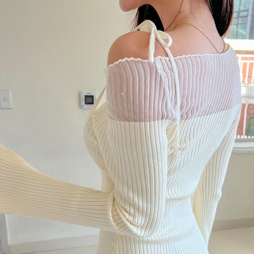 【男ウケ服】春秋冬デート服:デコルテシースルーシアーフリルリブニットミニ丈タイトワンピース| 体のラインが出る・肌見せできるモテ服を探す大人女子におすすめ