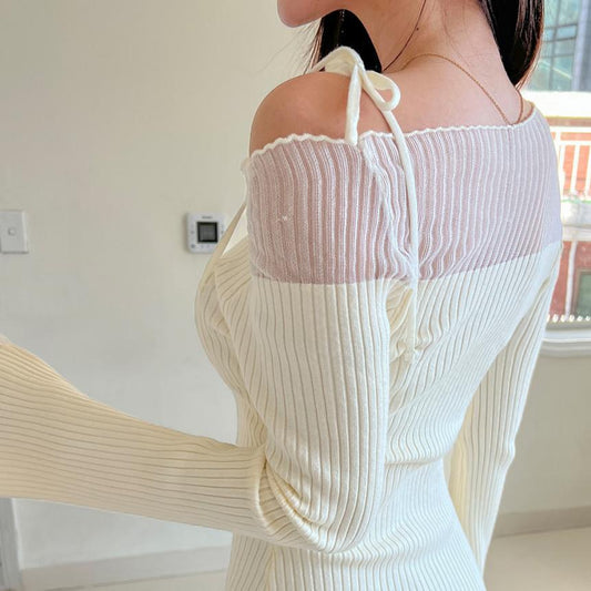 【男ウケ服】春秋冬デート服:デコルテシースルーシアーフリルリブニットミニ丈タイトワンピース| 体のラインが出る・肌見せできるモテ服を探す大人女子におすすめ