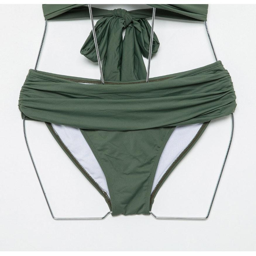 【男ウケ水着】ホルターネック谷間クロスデザイン×フルバックショーツ ビキニ | エロい格好・男モテ水着・セクシーな水着姿におすすめ