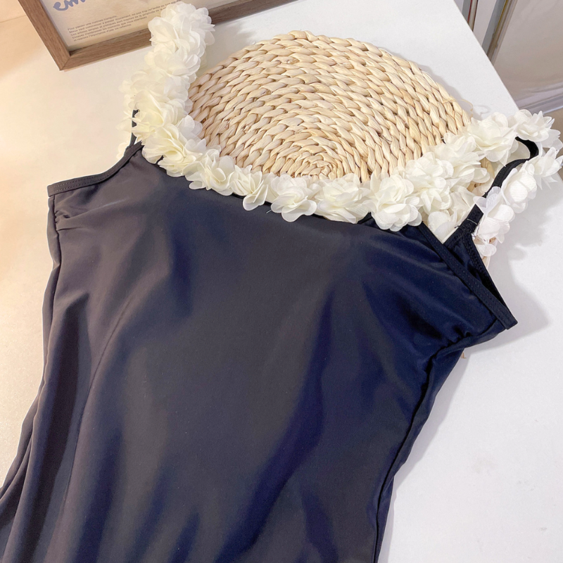 フリル部分がしっかり立体であることが伝わる寄りショット