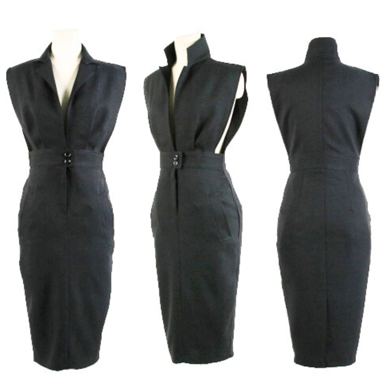 トルソーにディスプレイされたブラックジャンパースカート前後左右