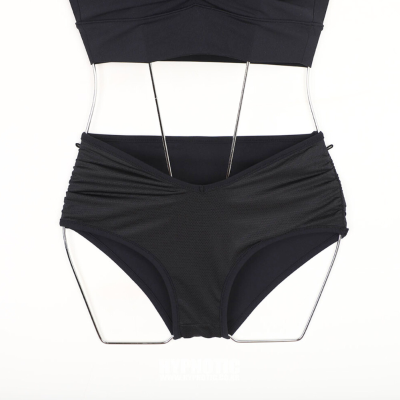 クロスリボンカシュクールビキニ ブラック ショーツ単品平置き|V字カットデザイン