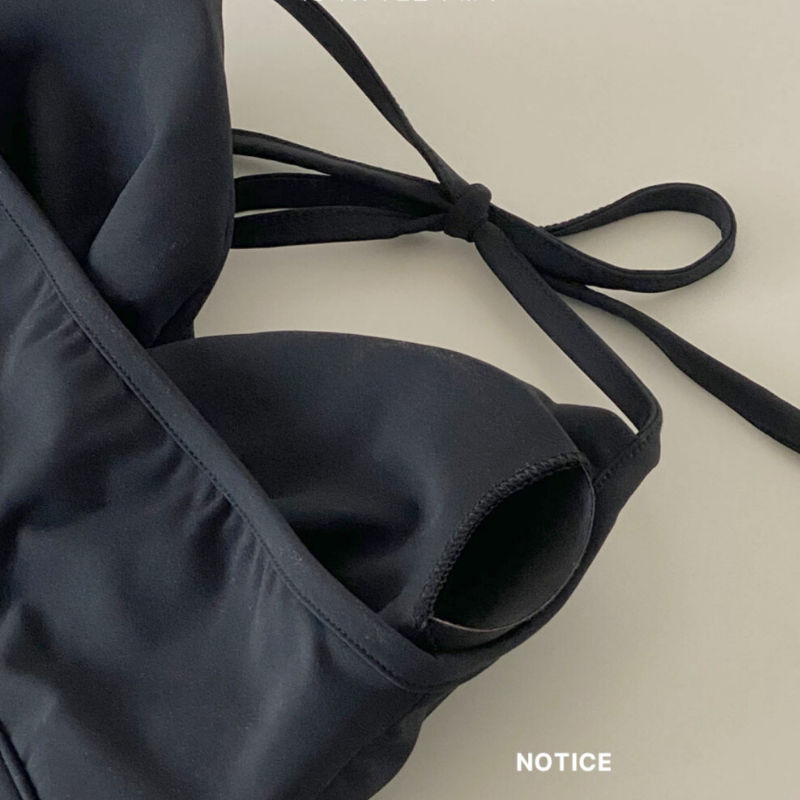 クロスリボンカシュクールビキニ ブラック トップス 取り外し可能な胸パッド