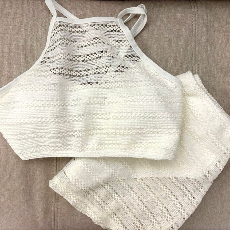 白透かしレースドッキングスカートビキニの平置き写真