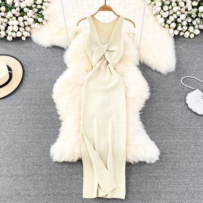 アイボリーの前後2wayニットワンピース(夏)