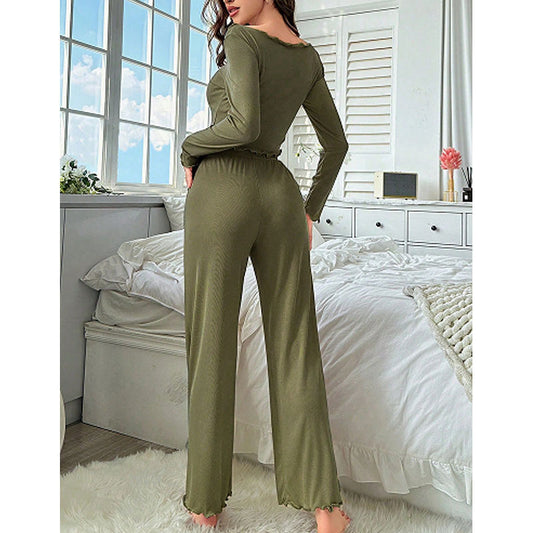 カーキの斜め裾トップス×パンツ ルームウェアセットアップ お泊まりにも