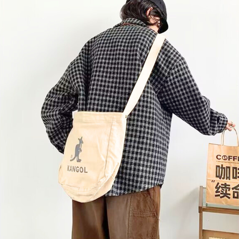 ラペルチェックシャツジャケット ブラックカラー 背面スタイル