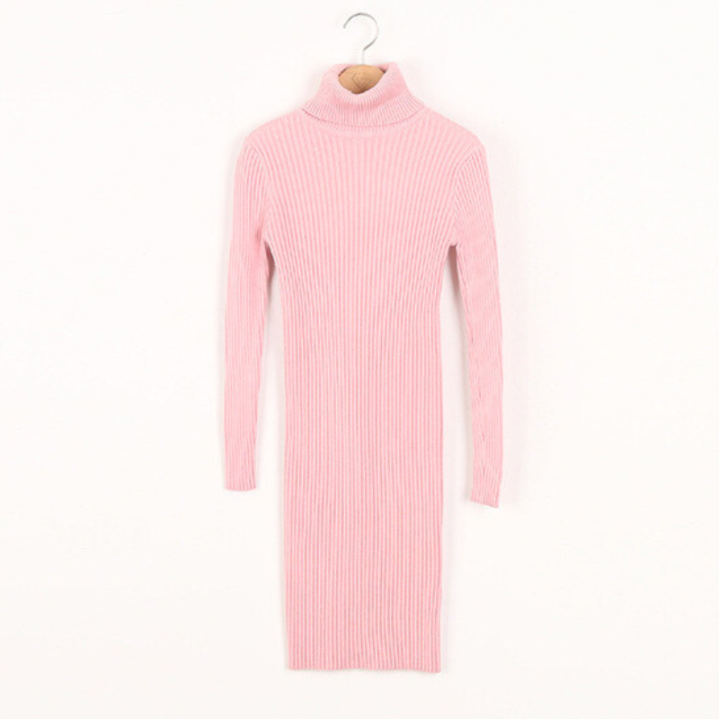 ピンクのリブニットミニワンピース 細リブがスタイルアップを演出