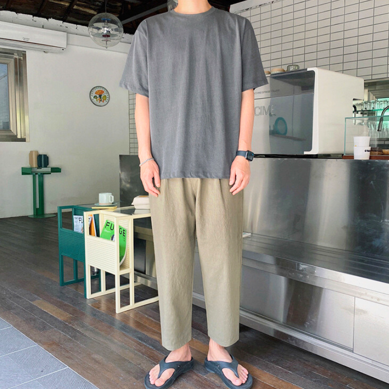 グレートップス×カーキのアンクル丈パンツ全身コーデ