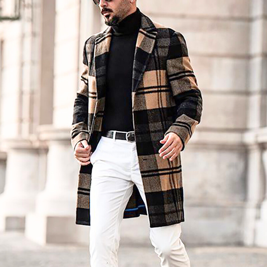 30代メンズの秋冬アウターに最適なチェック柄チェスターコートを着用した前面スタイリング