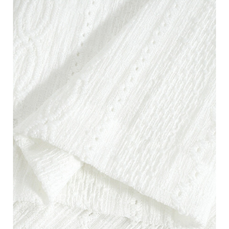 透かし柄シャツ ホワイト 生地アップ(アイレット風)