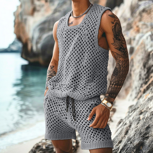 40代メンズにおすすめ 涼感メッシュニットセットアップ グレー ノースリーブタンク×ショートパンツ 大人カジュアル 夏コーデ