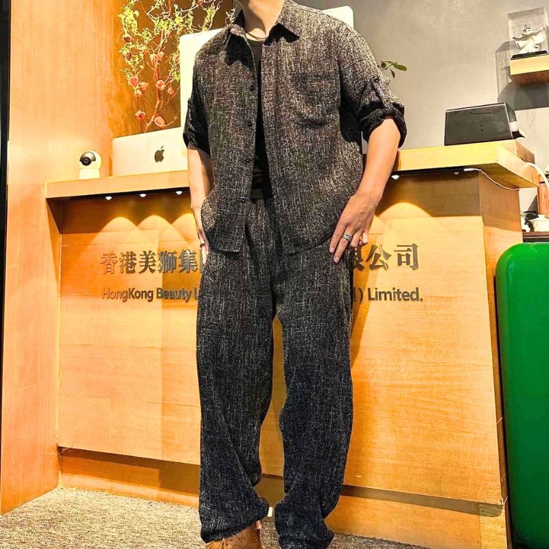 前開きシャツをラフに羽織ったナチュラルコーデ(秋冬)