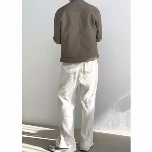 30代・40代メンズに似合う白コーデュロイカーゴパンツ|バックスタイル