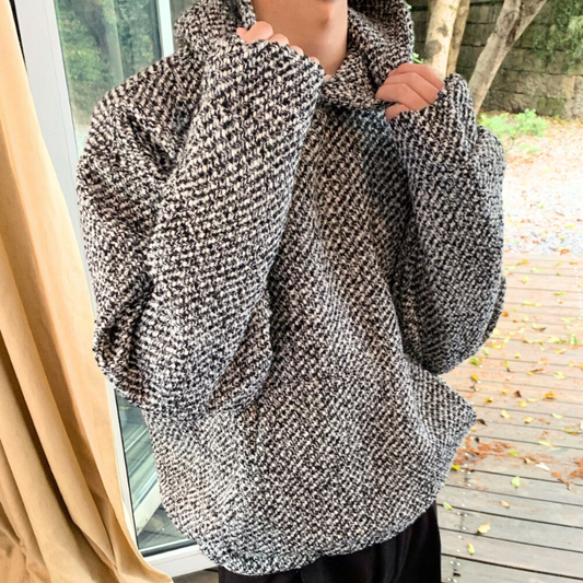 ツイード調ミックス編み フード付きプルオーバー フード着用イメージ