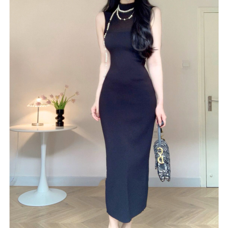 【男ウケ服】夏デート服:デコルテシースルーハイネックニットタイトワンピース | 体のラインが出る・肌見せできるモテ服を探す大人女子におすすめ