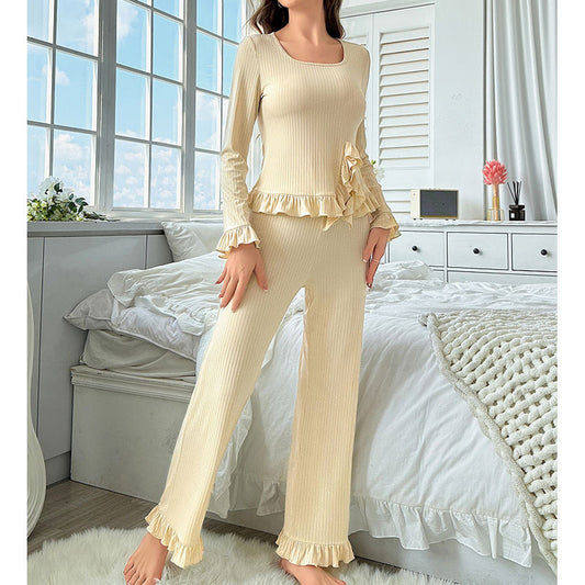 ルームウェア彼氏ウケ◎ フリル裾と袖口が華やかなリブ素材セットアップ