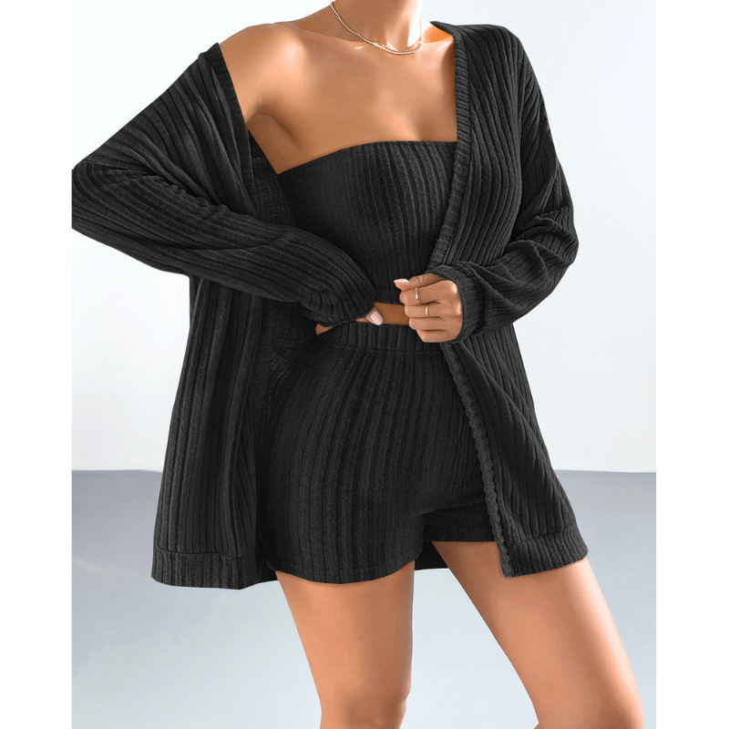 チューブトップ・ショートパンツ・カーディガンの3点セット