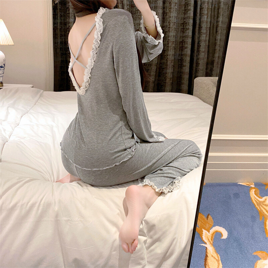 グレーのルームウェアセットアップ 横向き着用イメージ ルームウェア彼氏ウケ