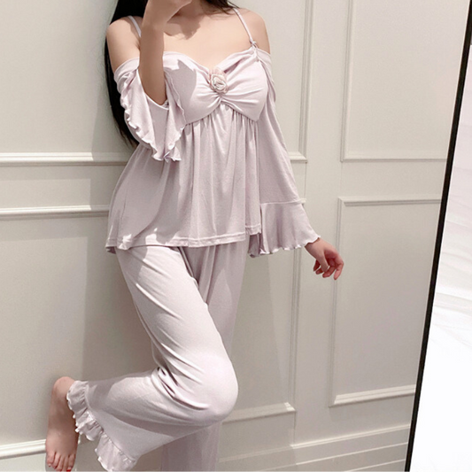 オフショルデザインの長袖ルームウェアセットアップ 春秋向け 部屋着 男ウケ