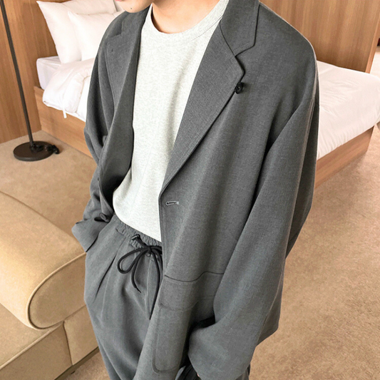 グレーセットアップ ジャケットシルエットサイド