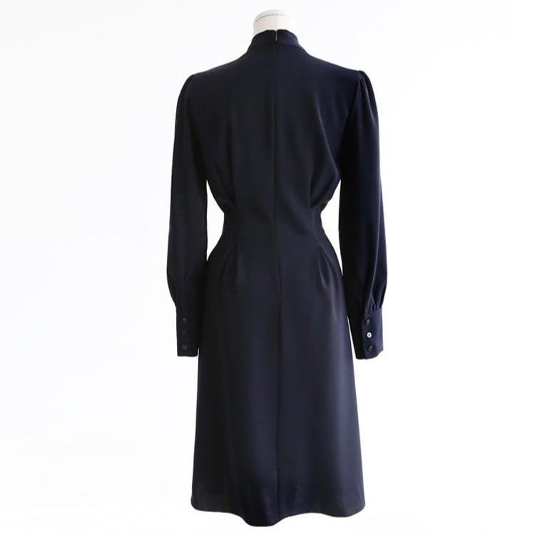 商品単体のワンピース写真(ネイビー)