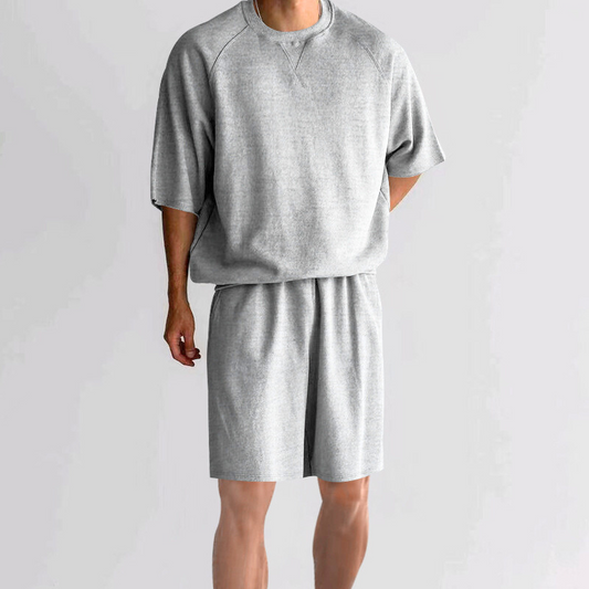 グレーセットアップのサイドショット