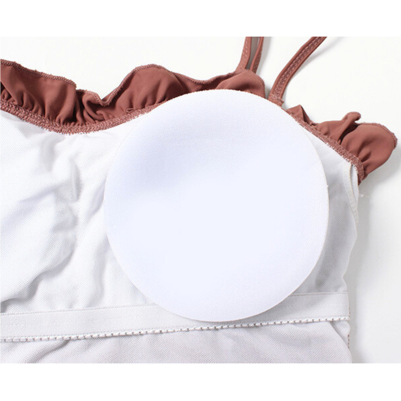 パッド付きでしっかり盛れるタンキニの内部構造