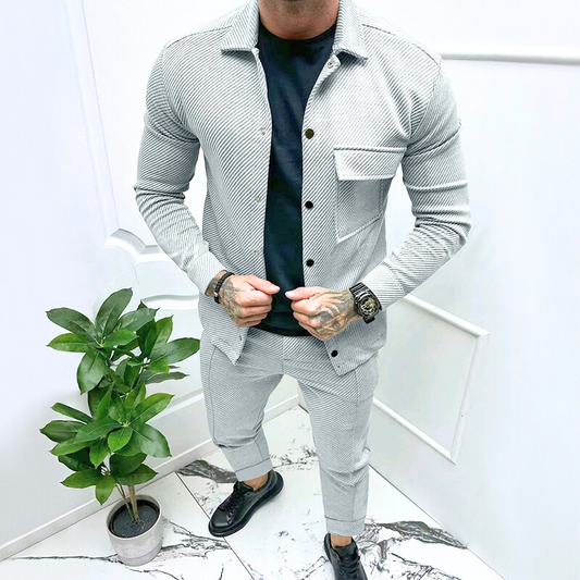 グレージャガードセットアップ全身コーデ正面