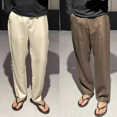 アイボリーとカーキのリネンライクワイドパンツを比較した正面着用画像