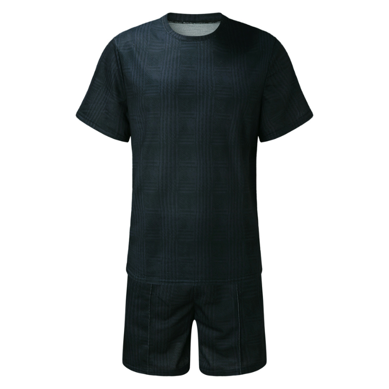 ブラックのチェックジャカード半袖Tシャツとショートパンツセットアップの正面