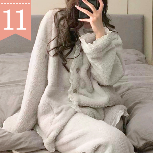 【彼が抱きしめたくなる可愛さ】愛されもこもこレースパイピング付きルームウェア上下セット