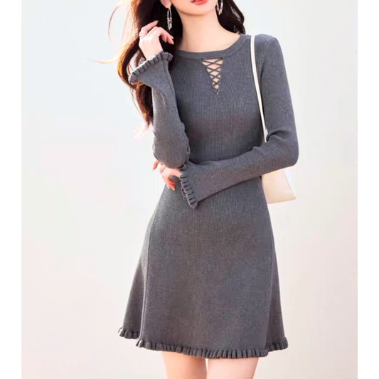 編み上げネックフレアリブニットワンピース