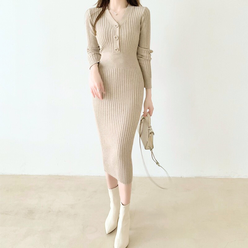 アイボリー S / Lサイズ当日発送可【シンプルに美シルエット映え】前ボタンVネック タイトリブニットワンピース
