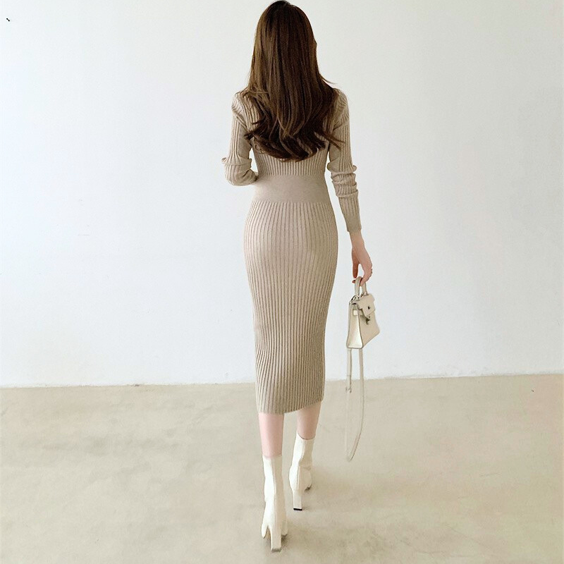 アイボリー S / Lサイズ当日発送可【シンプルに美シルエット映え】前ボタンVネック タイトリブニットワンピース