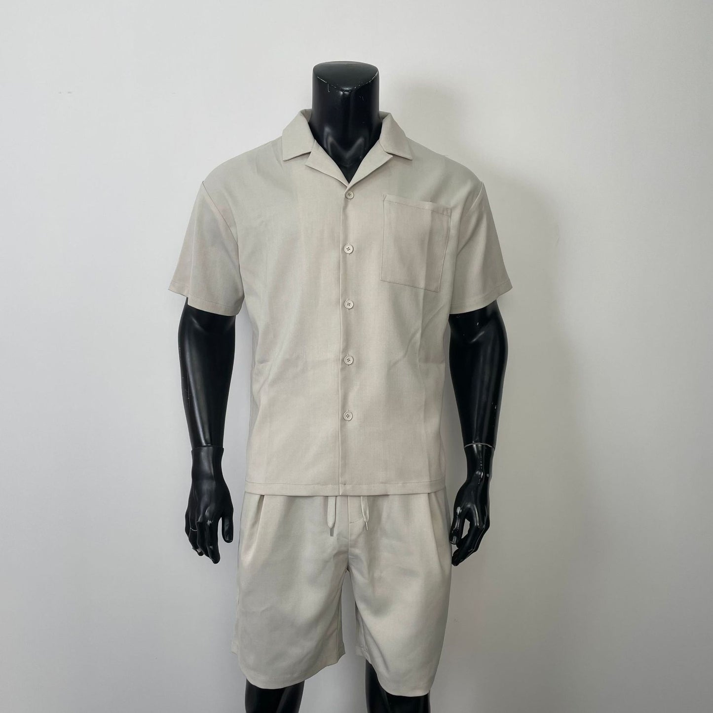 【メンズ】夏のセットアップ: リネン風上下セットアップ ５分袖オープンカラーシャツ×ショートパンツ | 20代30代40代におすすめ