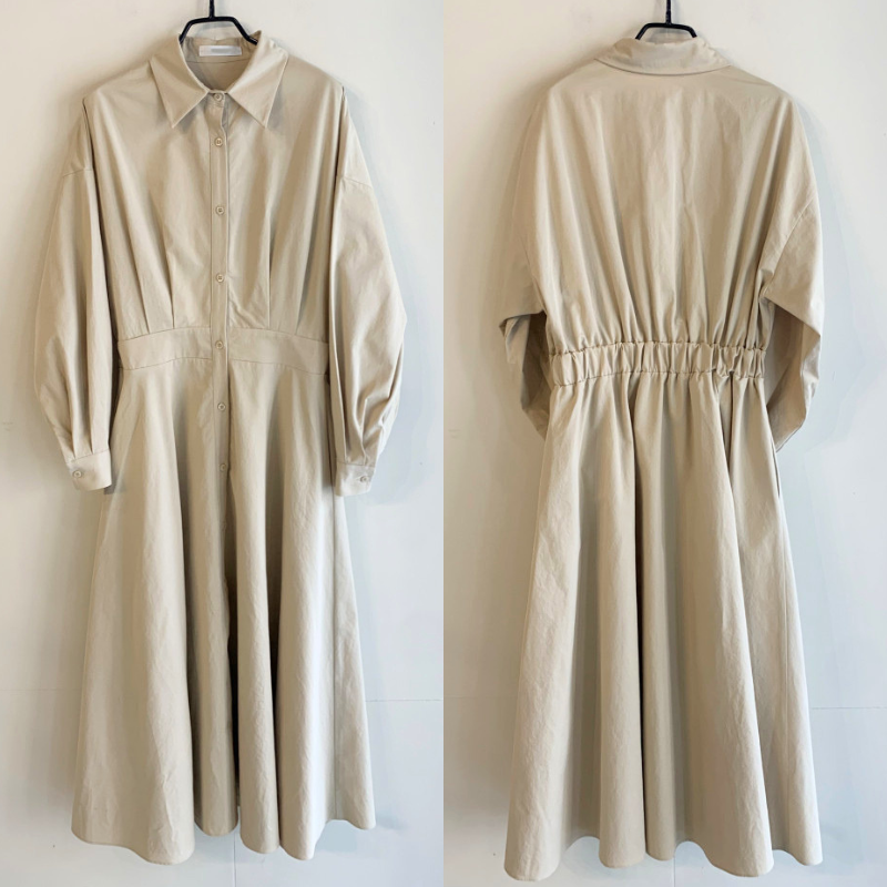 ベージュのシャツワンピースの前後デザインが分かる商品画像