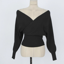 ボディラインに沿うフィット感で女らしさアップ