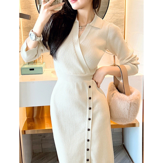 男ウケも狙える襟付きカシュクール風ニットタイトワンピのディナーコーデ（アイボリー）