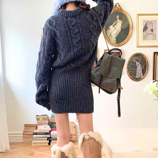 ふんわり袖×ミニ丈で華奢見えするケーブルニットワンピース｜デートにぴったり