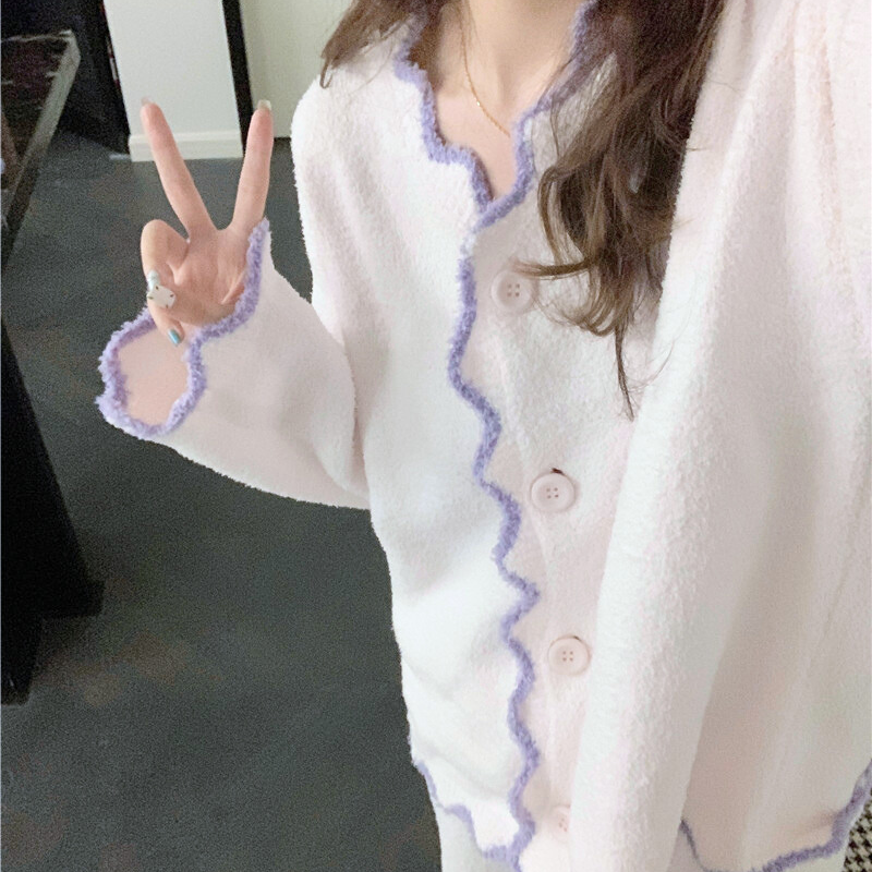 リラックスタイムにぴったりのふわもこ部屋着 カーディガンタイプ｜秋冬向けルームウェア彼氏ウケ