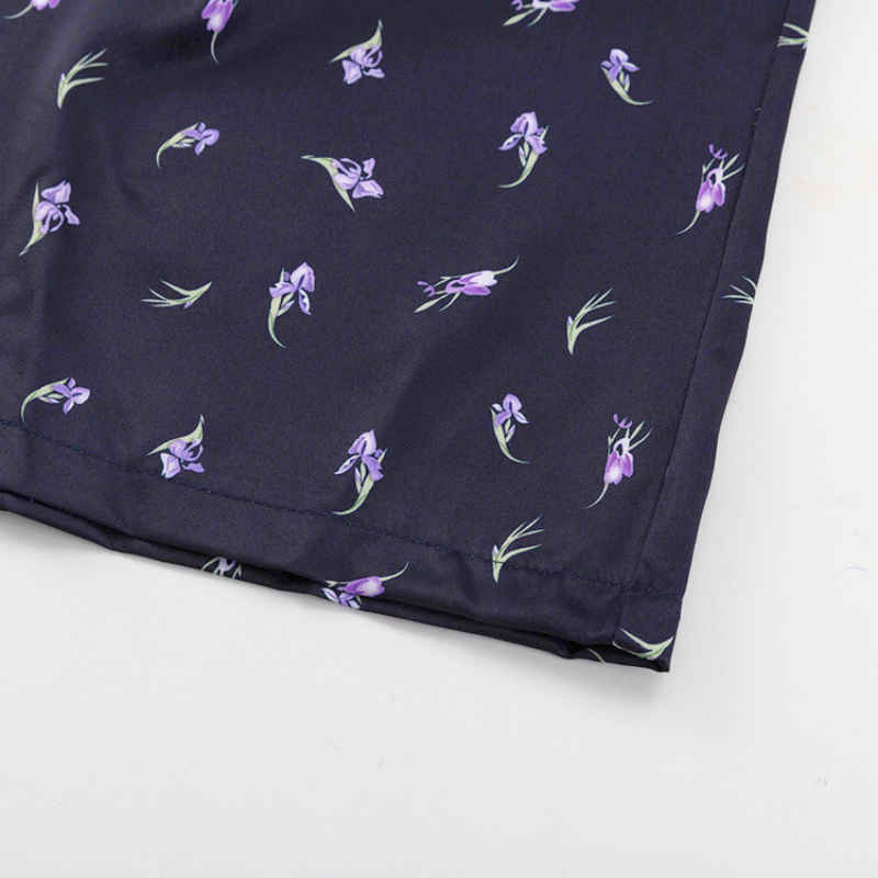 花柄ロングワンピースの裾部分の生地ディテール