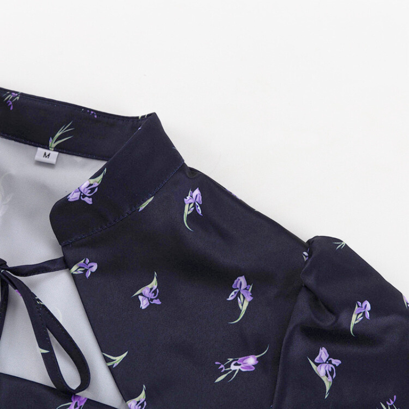 花柄ロングワンピースの肩部分ディテール