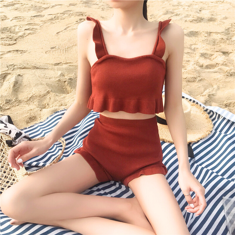 フリルデザインが可愛いショートトップス水着 正面