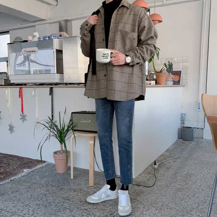 落ち着いた雰囲気の室内コーディネート全体像