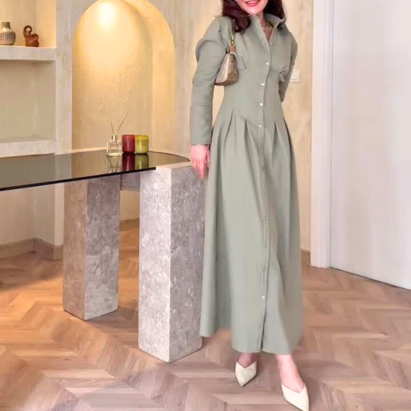 カーキワンピースで秋らしい装いに｜デートにもぴったりのモテ服