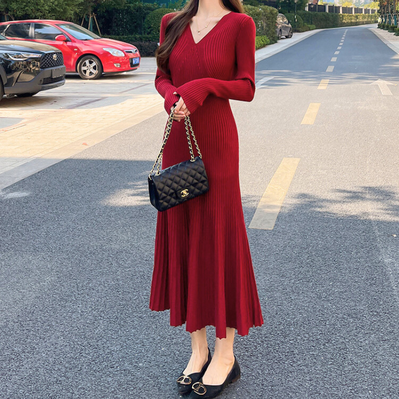 縦リブロングニットワンピース レッド デートコーデ 全身