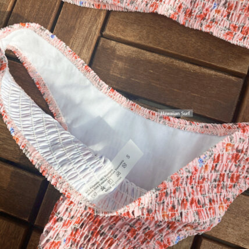 フィット感のあるシャーリングビキニショーツ裏側仕様